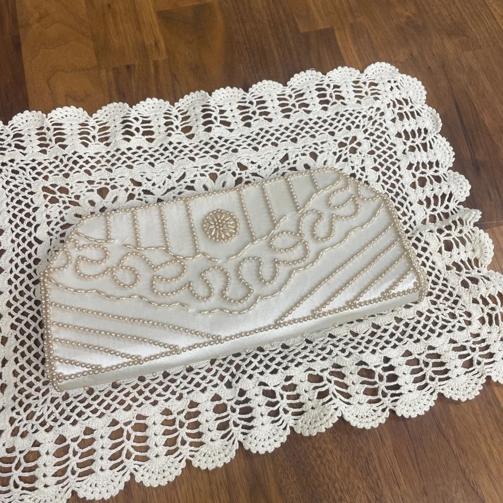 Vintage Cream/White Pearl Clutch Purse Satin FLAW 1959
